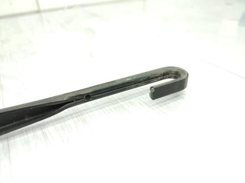 front-windshield-wiper-arm-bmw-3-coupe-e46-1998-1999-2000-2001-2002-2003-2004-2005-2006-23755792 main image