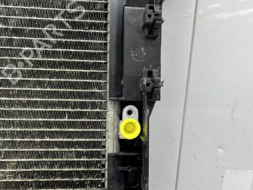 ac-radiator-mercedes-benz-c-class-w204-2007-2008-2009-2010-2011-2012-2013-2014-2015-33945272 main image