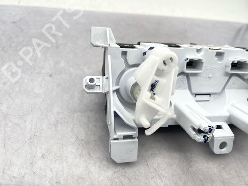 Used Climate control Climate control RENAULT CLIO V (B7_) 1.5 Blue dCi 85 (B7AG) (86 hp) 40444649 40444649