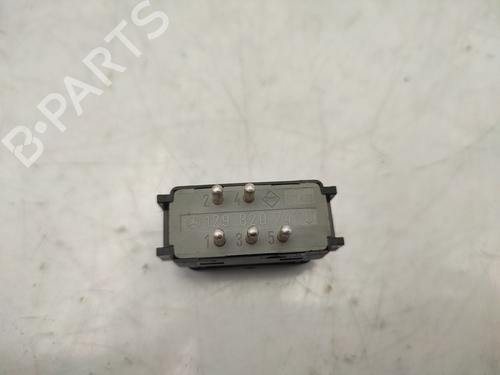 Switch MERCEDES-BENZ 124 Saloon (W124) 300 E-24 (124.031) | BP29272583I30 