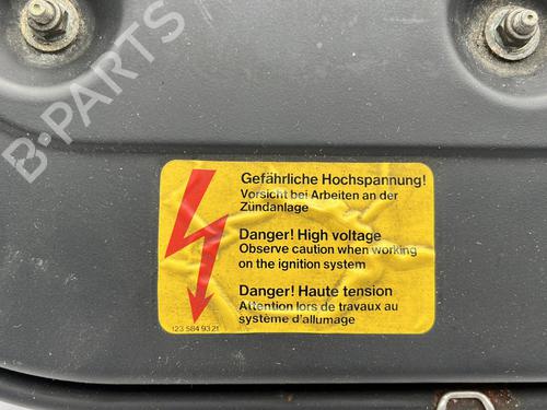 Used Air filter box Air filter box MERCEDES-BENZ 124 Saloon (W124) 300 E-24 (124.031) (220 hp) 33014825 33014825