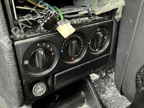 Headlight switch PEUGEOT PARTNER Box Body/MPV (5_, G_) 1.8 D | BP23673901I24 - Image 11