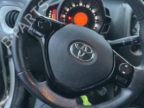 Brugte TOYOTA AYGO (_B4_)  1.0 VVTi (KGB40)  4560134