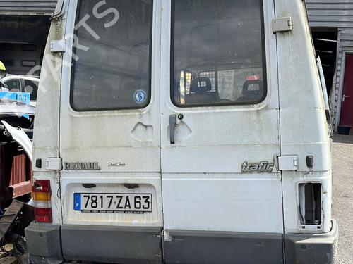 Brugte RENAULT TRAFIC Van (T_, P_, V_)  2.1 D  2307440