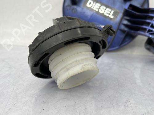 Fuel flap KIA RIO III (UB) 1.1 CRDi | BP30082488C131