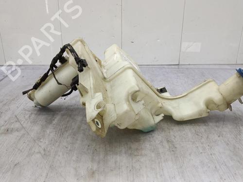 Used Windscreen washer tank VW PASSAT B6 (3C2) 2.0 TDI 16V (140 hp) 23708003