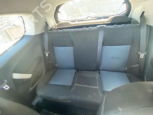 Sæde sæt Sæde sæt PEUGEOT 208 I (CA_, CC_) 1.2 VTi 68 / PureTech 68 (68 hp) 36875212 36875212