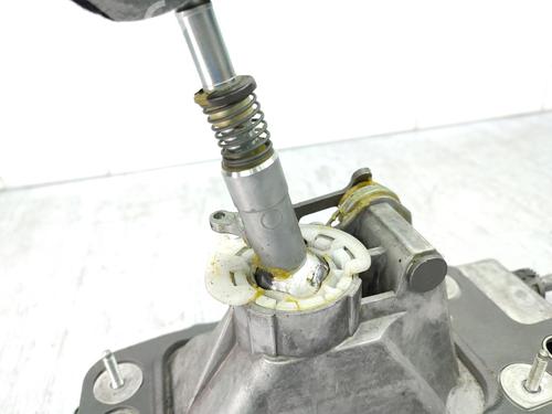 Gear lever VW TOURAN (1T1, 1T2) 1.9 TDI | BP23718952M90