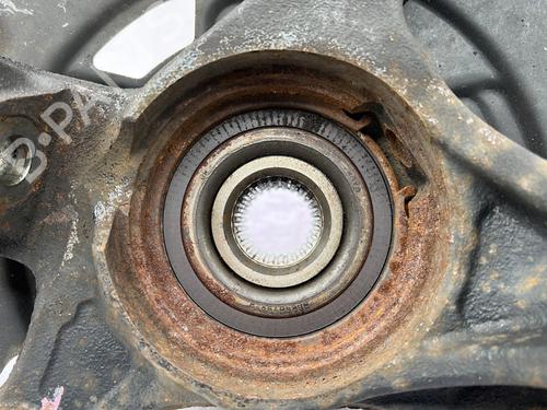 Left front steering knuckle TOYOTA YARIS (_P13_) 1.0 (KSP130_, KSP130) | BP32317066M25 