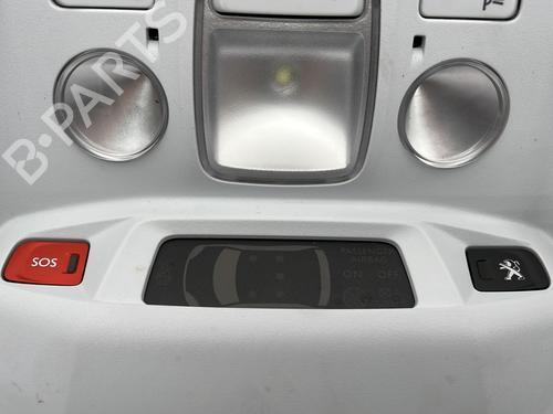 Interior roof light PEUGEOT 3008 II SUV (MC_, MR_, MJ_, M4_) 1.6 BlueHDi 120 | BP25152708I8