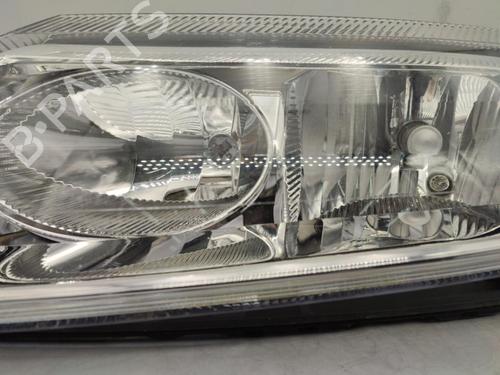 Used Left headlight RENAULT LAGUNA II (BG0/1_) 1.9 dCi (107 hp) 23702810