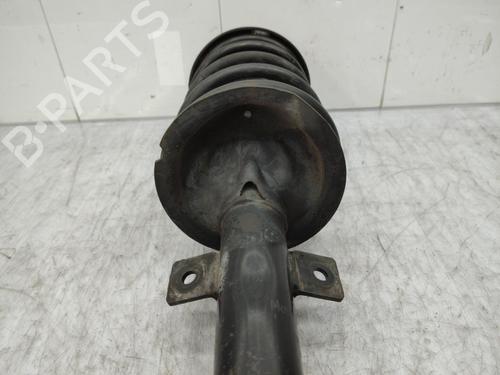 Used Right front shock absorber Right front shock absorber FORD FIESTA IV (JA_, JB_) 1.8 D (60 hp) 23711877 23711877