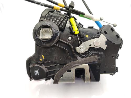 front-left-lock-toyota-auris-_e15_-2006-2007-2008-2009-2010-2011-2012-2013-23756732 main image