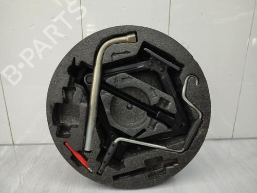 Used Jack Kit Jack Kit ALFA ROMEO 147 (937_) 1.9 JTD 16V (937.AXG1B, 937.BXG1B) (140 hp) 23678691 23678691