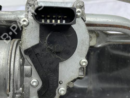 Used Front wiper motor FORD FIESTA V (JH_, JD_) 1.4 TDCi (68 hp) 23705828