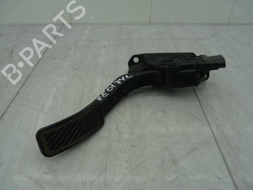 Used Pedal FORD FIESTA VI (CB1, CCN) 1.4 TDCi (68 hp) 23701737