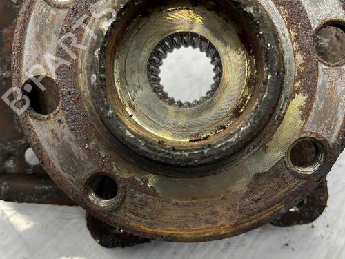 Used Right front steering knuckle Right front steering knuckle OPEL CORSA B (S93) 1.2 i (F08, F68, M68) (45 hp) 23703748 23703748