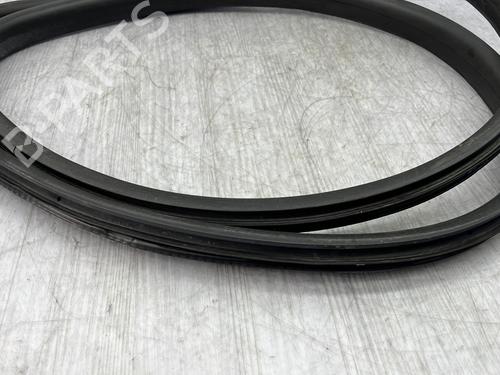 Rubber door seal RENAULT MEGANE IV Hatchback (B9A/M/N_) 1.2 TCe 130 (B9MR) | BP23864963C142 