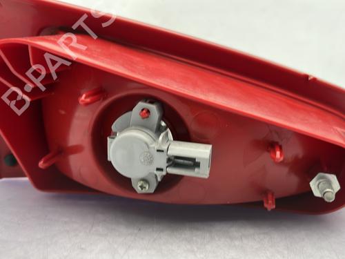 Used Right tailgate light Right tailgate light ALFA ROMEO 147 (937_) 1.9 JTDM 8V (937.AXD1A, 937.AXU1A, 937.BXU1A) (120 hp) 33569465 33569465