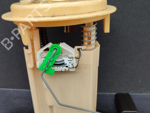 Used Fuel pump PEUGEOT 308 SW I (4E_, 4H_) 1.6 HDi (90 hp) 23732892