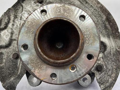 Used Left front steering knuckle BMW 3 (E90) 320 d (163 hp) 23742450