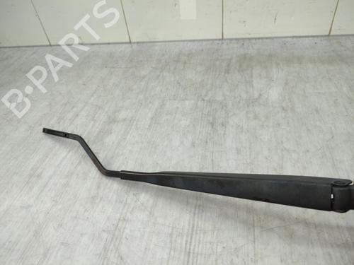 Front windshield wiper arm RENAULT MEGANE IV Hatchback (B9A/M/N_) 1.3 TCe 140 (B9NB) | BP23729596C143 