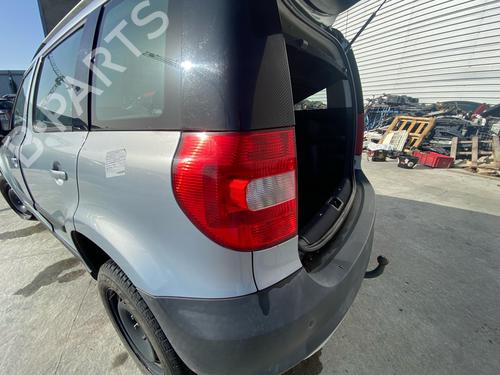 Right sun visor SKODA YETI (5L) 1.2 TSI | BP36551589I2 - Image 158