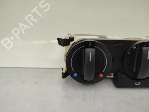 AC Styreenhet / Manøvreringsenhet VW FOX Hatchback (5Z1, 5Z3, 5Z4) 1.2 (55 hp) 23722001
