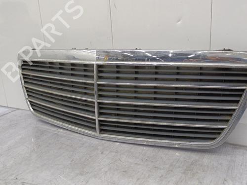 Grille MERCEDES-BENZ E-CLASS (W210) E 300 Turbo-D (210.025) | BP23675852C40