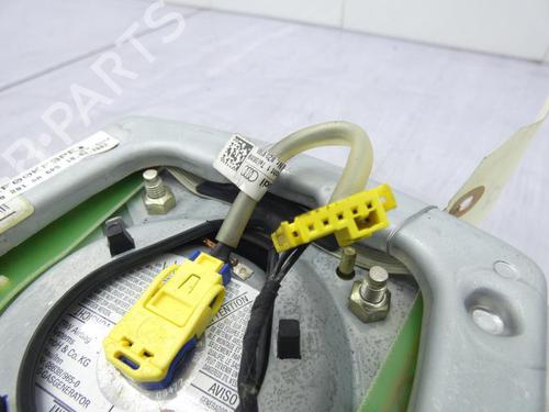 driver-airbag-audi-a2-8z0-2000-2001-2002-2003-2004-2005-23700745 main image