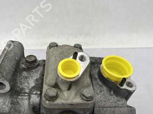Compressore A/C VW GOLF V (1K1) 1.9 TDI (105 hp) 28621010