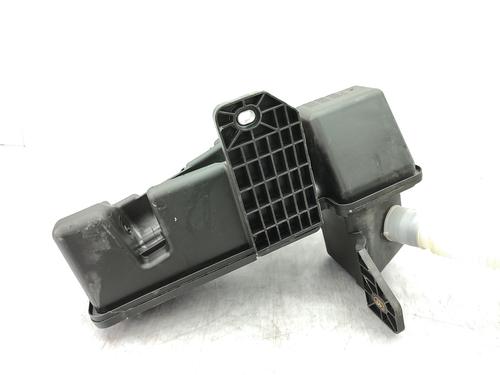 windscreen-washer-tank-vw-tiguan-5n_-2007-2008-2009-2010-2011-2012-2013-2014-2015-2016-2017-2018-23753610 main image