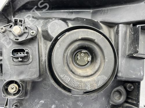 Right headlight NISSAN X-TRAIL I (T30)  | BP26738445C29 