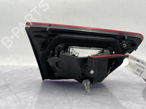 right-tailgate-light-renault-clio-iv-bh_-2012-2013-2014-2015-2016-2017-2018-2019-2020-2021-32272883 main image