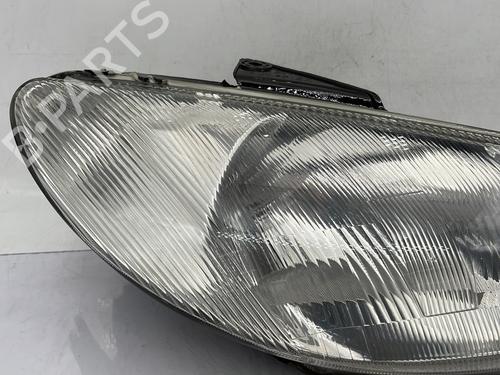 Højre forlygte PEUGEOT 206 Hatchback (2A/C) 1.4 i | BP26717815C29 