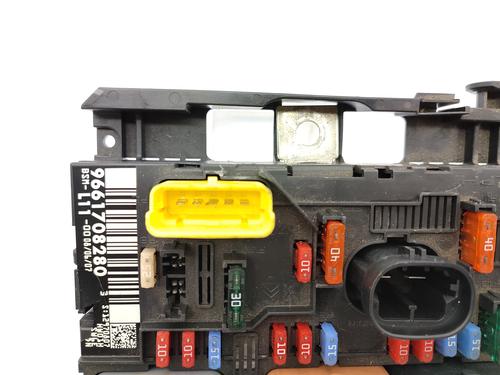 Fuse box PEUGEOT 307 (3A/C) 1.6 HDi | BP23680387E1 