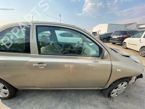 Used Right front door Right front door 38033190 38033190