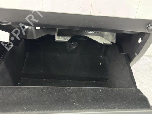 Used Glove box Glove box PEUGEOT 508 II (FB_, FH_, F3_) 2.0 BlueHDI 180 (FHEHZR, FHEHZN) (177 hp) 29287781 29287781