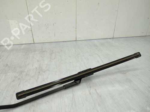 Used Front windshield wiper arm PEUGEOT 208 I (CA_, CC_) 1.5 BlueHDI 100 (102 hp) 23721321