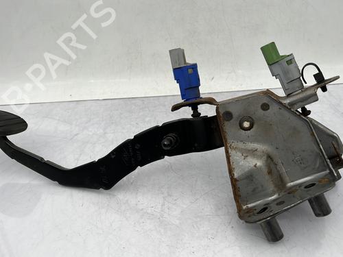 Clutch pedal RENAULT CLIO III (BR0/1, CR0/1) 1.2 16V (BR0P, CR0P) | BP23761753I13 