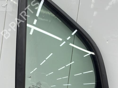 Front right quarter glass CITROËN C3 II (SC_) 1.2 VTi 82 | BP23868286C112 