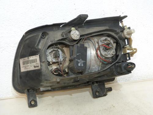 Used Right headlight VW POLO (6N2) 1.9 SDI (64 hp) 23694160