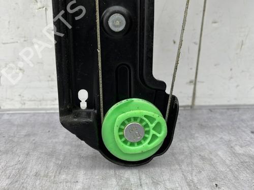 Front right window mechanism BMW 1 (E87) 120 d | BP23756763C23 - Image 2