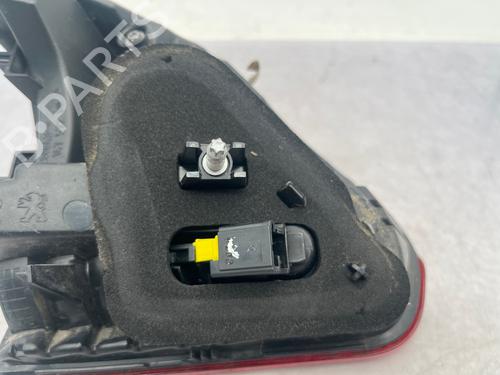 right-tailgate-light-peugeot-2008-i-cu_-2013-36947941 main image