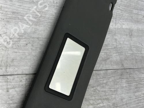 Højre solskærm Højre solskærm RENAULT 21 (B48_) 2.1 D (B48V/B48O) (72 hp) 23674931 23674931