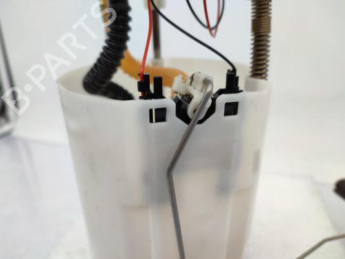Used Fuel pump RENAULT MEGANE III Hatchback (BZ0/1_, B3_) 1.5 dCi (BZ0C) (90 hp) 23718650