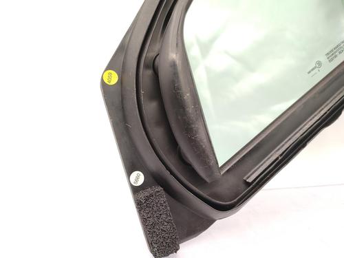 Front right quarter glass CITROËN C4 I (LC_) 1.6 HDi | BP23679317C112 