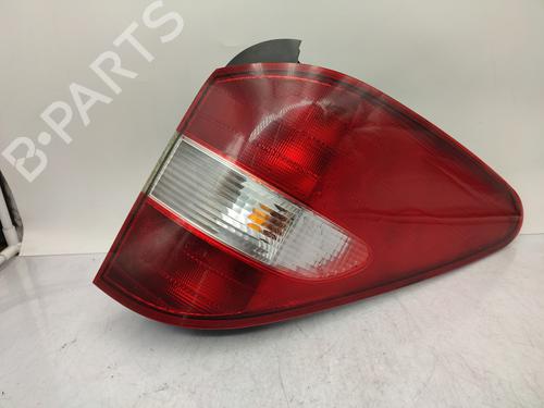 right-taillight-ssangyong-rodius-i-2005-24519681 main image