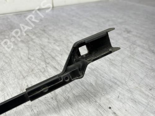 Front windshield wiper arm FIAT 500 (312_) 1.2 (312AXA1A) | BP23755517C143