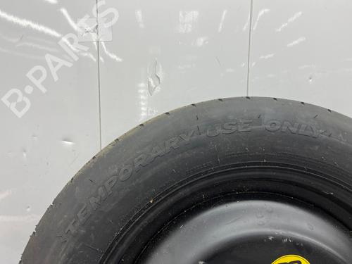 Używane Zestaw narzędzi / podnośnik Zestaw narzędzi / podnośnik FORD FOCUS III 1.6 TDCi (115 hp) 34358494 34358494